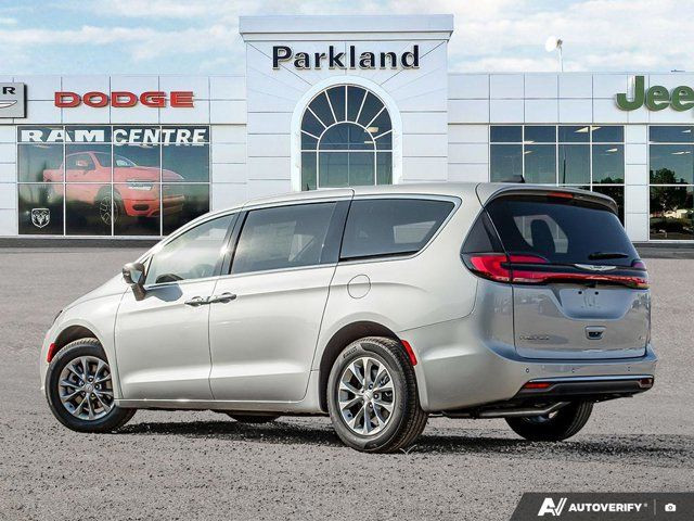 2026 Chrysler Pacifica SELECT AWD in Cars & Trucks in St. Albert - Image 4