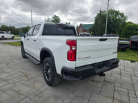 Engine: 8 Cylinder Engine 6.2L/376CI L/100Km City: 16.7 L/100Km Hwy: 14.1 Safety Equipment Daytime R... (image 6)