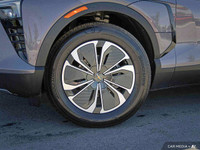 This Chevrolet Blazer EV delivers a Electric engine powering this Automatic transmission. SUNROOF PO... (image 7)