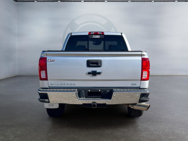 2018 Chevrolet Silverado 1500 6.2L 8CYL | HEATED & VENTED FRO... in Cars & Trucks in Lethbridge - Image 4