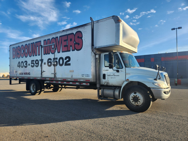 Used - 2014 International 4300 / Box Van in Heavy Trucks in Red Deer