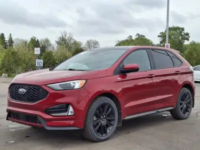 Look at this certified 2021 Ford Edge ST Line AWD | Pano Roof | Leather-Suede | Adaptive Cruise | He...
