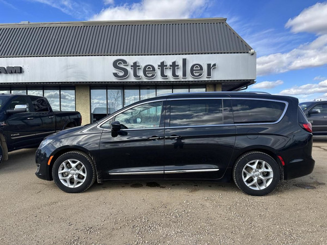 2018 Chrysler Pacifica TOURING-L PLUS! DVD! EXTENDED WARRANTY! in Cars & Trucks in Red Deer - Image 3