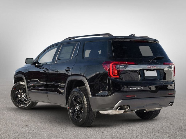 2023 GMC Acadia AT4 AWD in Cars & Trucks in City of Montréal - Image 4