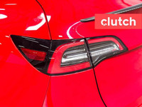 NO ACCIDENTS / CLEAN CARFAX / 1 OWNER / Auto Dimming Rearview Mirror, Front Heated Seats, Rear Heate... (image 9)