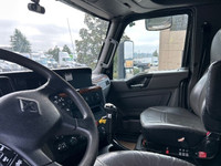 2020 INTERNATIONAL LT625;Heavy Duty Trucks - Conventional Truck w/ Sleeper Penske Location 632 BELGR... (image 9)