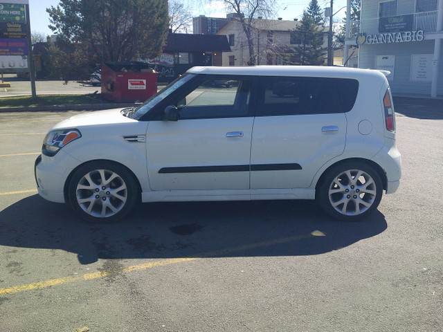2010 Kia Soul + ***ON or QC Safety Included*** in Cars & Trucks in Ottawa - Image 4