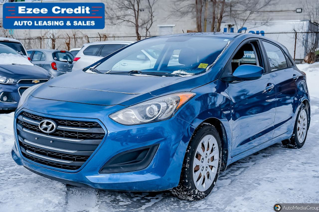 2016 Hyundai Elantra GT GL in Cars & Trucks in London - Image 2