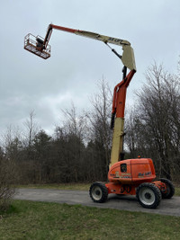 2011 JLG 600AJ