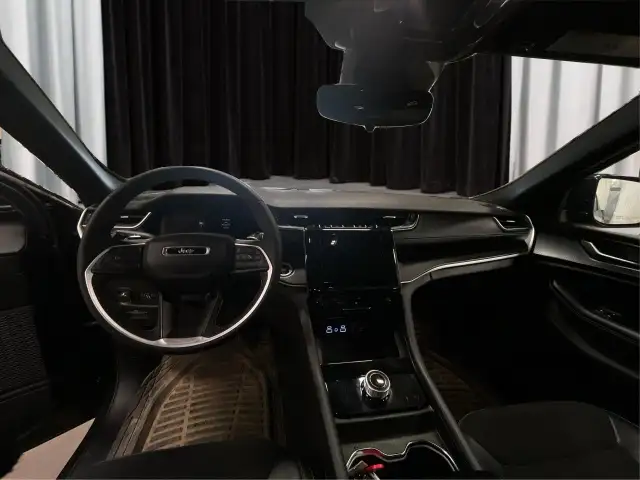 2024 Jeep Grand Cherokee L in Cars & Trucks in Strathcona County - Image 23