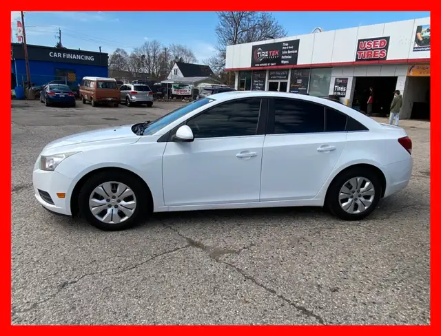 2014 Chevrolet Cruze LT *AUTOMATIC/GAS SAVER/PRICED TO SELL!!!* in Cars & Trucks in London - Image 4