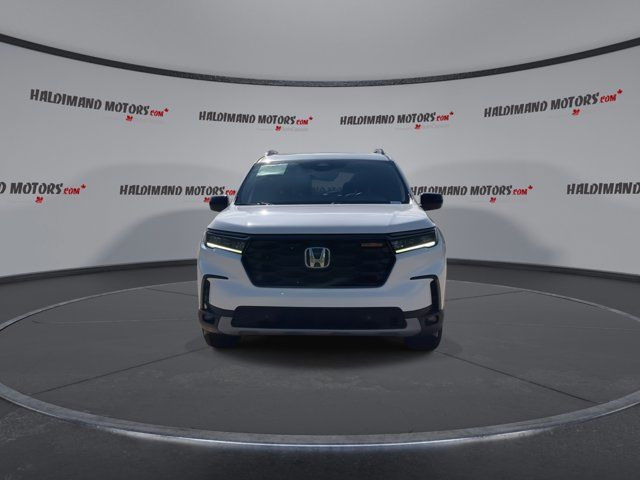 2023 Honda Pilot TrailSport in Cars & Trucks in Hamilton - Image 3