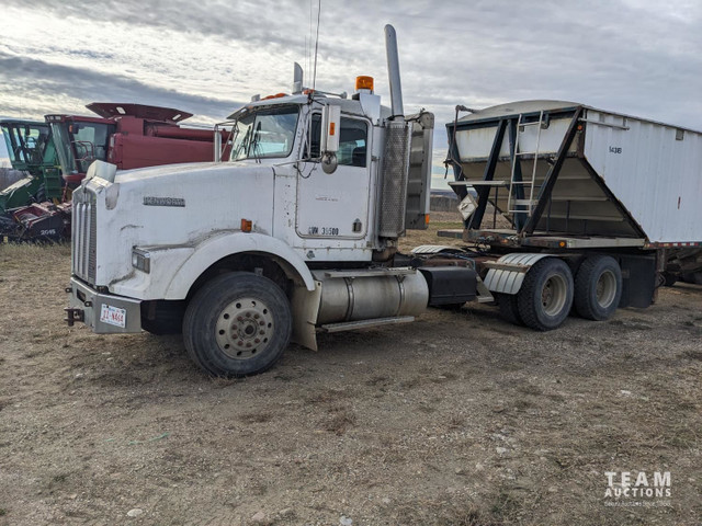 1992 Kenworth T/A Day Cab Truck Tractor T800 in Heavy Trucks in Calgary - Image 3