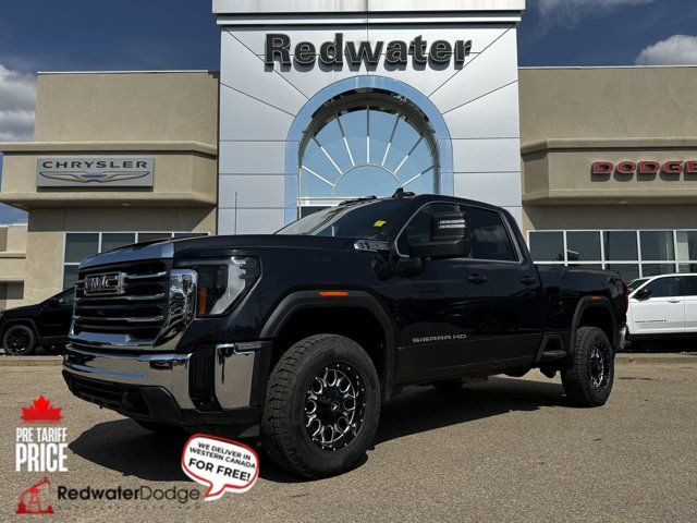 2024 GMC Sierra 2500HD SLE Extended Cab 4WD | Low KMs | V8 in Cars & Trucks in Edmonton
