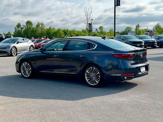 2018 Kia Cadenza Limited in Cars & Trucks in St. Catharines - Image 2
