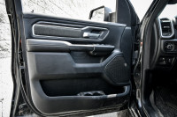 Aluminum Wheels, Chrome Accents, Proximity Key, Touchscreen, Streaming Audio! 6 LOCATIONS KINGSTON -... (image 7)