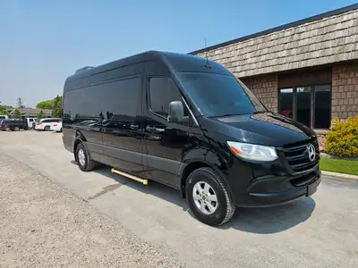 Diesel, 15 Passenger Seating. To view more and all the photos please visit www.klippensteinservice.c...