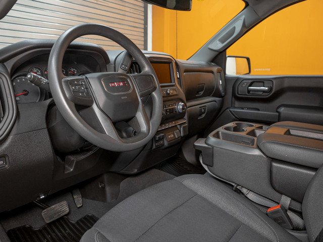 2023 GMC Sierra 1500 PRO CREW 4X4 *GR REMORQ* CARPLAY BEDLINER U in Cars & Trucks in Laurentides - Image 2