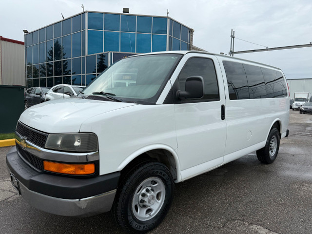 2007 Chevrolet Express Cargo Van Chevrolet Express- 12 Passenger in Cars & Trucks in Oakville / Halton Region