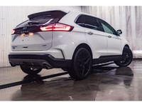 **ONE OWNER - MECHANICALLY CERTIFIED** 54,159 KM This 2022 Ford Edge AWD Titanium is powered by a 2.... (image 6)