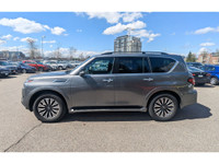 4WD, 20" Unique Aluminum Alloy Wheels, 2nd Row Captain's Chairs, 2nd Row Centre Console w/Padded Arm... (image 4)