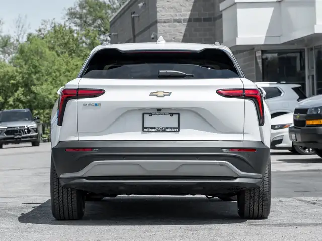 2025 Chevrolet Blazer EV LT- HD Surround Vision | Panoramic Sunr in Cars & Trucks in Markham / York Region - Image 7