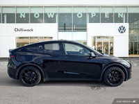 This Tesla Model Y delivers a Electric engine powering this Automatic transmission. Window Grid Ante... (image 5)