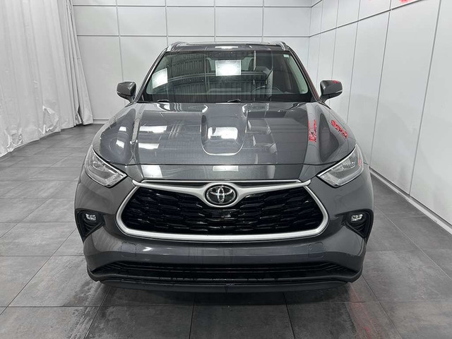 2020 Toyota Highlander XLE AWD - TOIT OUVRANT - INT. CUIR - MAGS dans Autos et camions  à Ville de Québec - Image 2