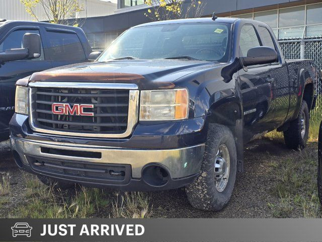 2009 GMC Sierra 2500HD WT in Cars & Trucks in Grande Prairie