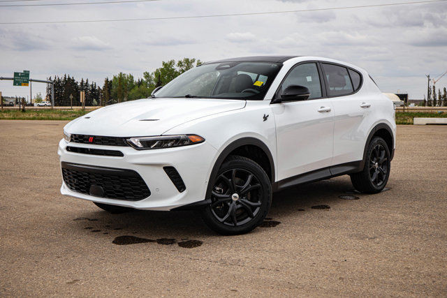 2024 Dodge Hornet GT PLUS ALL WHEEL DRIVE LEATHER SUNROOF in Cars & Trucks in Strathcona County