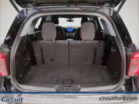 Le Ford Explorer XLT 2021 offre un intérieur spacieux pour 6 passagers et un confort de roulement ex... (image 6)