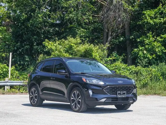 2022 Ford Escape SEL- Pano Roof - Heated Seats - AWD in Cars & Trucks in Barrie - Image 4