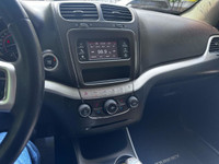 7 PASSENGER IN ABSOLUTE PERFECT CONDITION! 56 SERVICE RECORDS! BRING YOUR TRADE!! Buy with confidenc... (image 9)