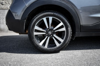 Heated Seats, Apple CarPlay, Android Auto, Aluminum Wheels, Forward Collision Warning, Front Pedestr... (image 5)