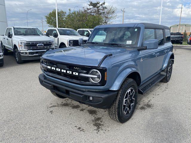 2025 Ford Bronco Outer Banks 4 Door 4X4 W/CARBONIZED GREY in Cars & Trucks in Calgary