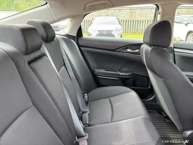 2019 Honda Civic Sedan LX dans Autos et camions dans Brantford - Image 24