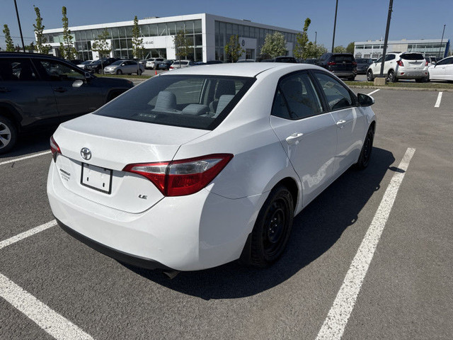 2014 TOYOTA COROLLA LE ECRAN BLUETOOTH SIEGES CHAUF A/C TISSUS in Cars & Trucks in Laval / North Shore - Image 4