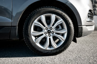This 2023 Ford Edge is for sale today. This SUV has 76,177 kms. It's grey in colour . It has a 8 spe... (image 6)