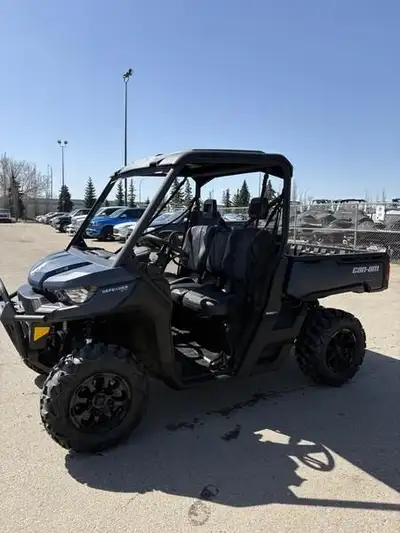 Price does not include freight & PDI. 2025 Can-Am® Defender XT HD9 EQUIPPED TO GET IT DONE. Full ext...