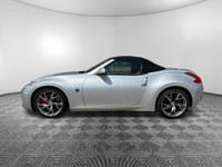 STUNNING 370Z THAT HAS BEEN GARAGED KEPT. TOURING EDITION, ONE OWNER, AUTOMATIC, NAVIGATION, AUTOMAT... (image 1)