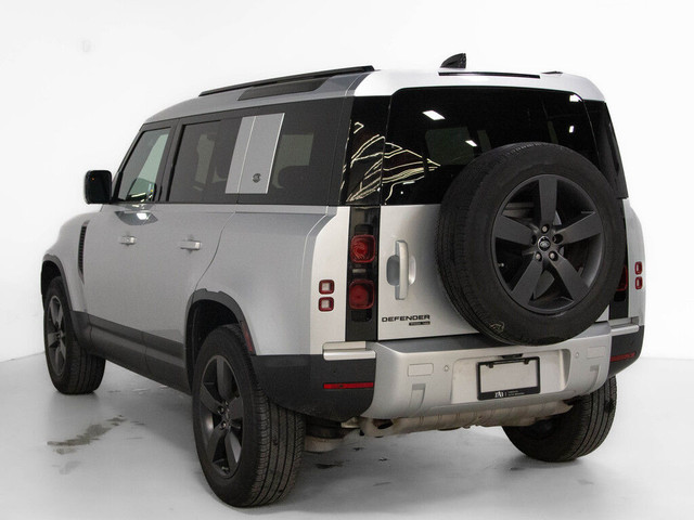 2020 Land Rover Defender P400 | HSE | 110 | MERIDIAN | 20\" WHEE in Cars & Trucks in Mississauga / Peel Region - Image 4