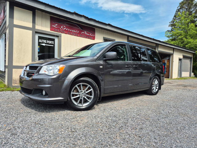 2014 Dodge Grand Caravan 30th Anniversary in Cars & Trucks in Lanaudière