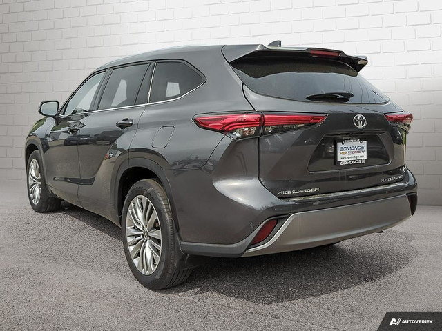 2022 Toyota Highlander Limited CERTIFIED PRE OWNED | HIGHLAND... in Cars & Trucks in Muskoka - Image 3