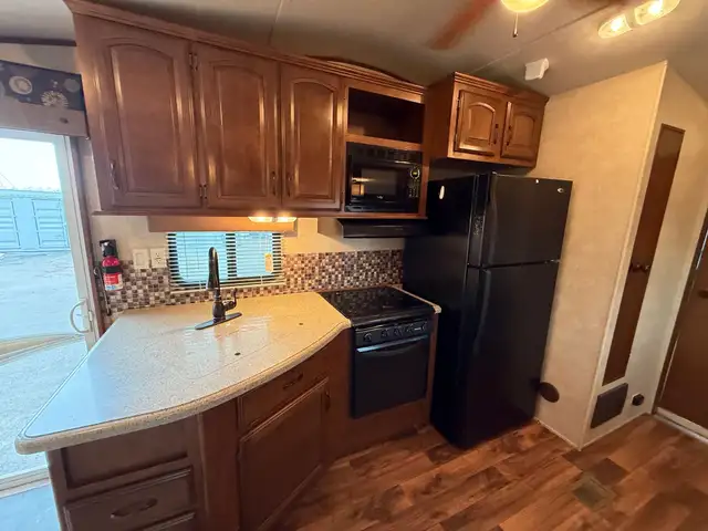 2015 Forest River Wildwood 402QBQ Destination Home in Park Models in St. Albert - Image 16