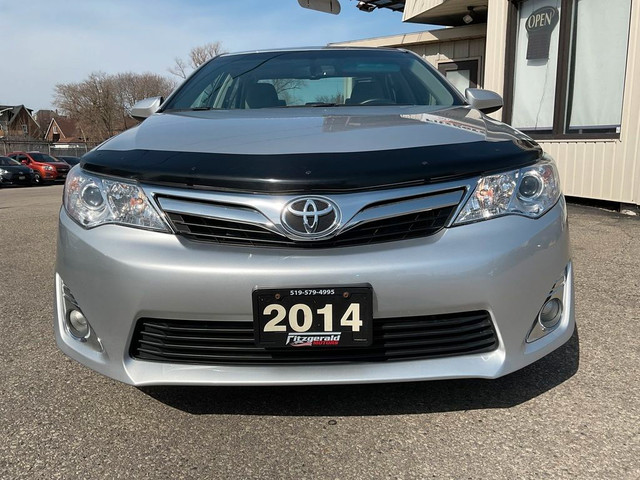  2014 Toyota Camry XLE - LEATHER! NAV! BACK-UP CAM! BSM! SUNROOF in Cars & Trucks in Kitchener / Waterloo - Image 2