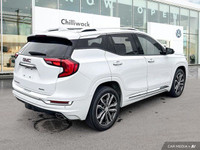 This GMC Terrain boasts a Turbocharged Gas/E15 I4 2.0L/122 engine powering this Automatic transmissi... (image 4)