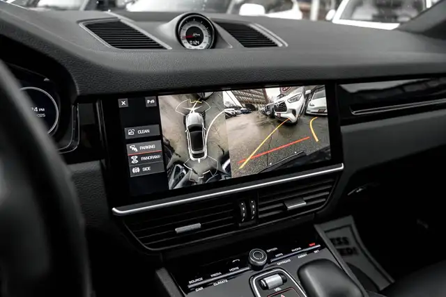 2021 Porsche Cayenne AWD COUPE PANO SPORT PKG NAVI 360 CAM dans Autos et camions dans Ville de Toronto - Image 27