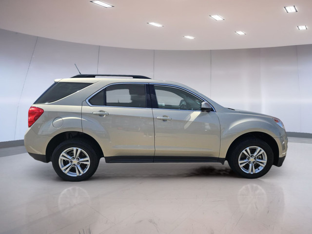 Chevrolet Equinox 1LT 2012 in Cars & Trucks in Medicine Hat - Image 2