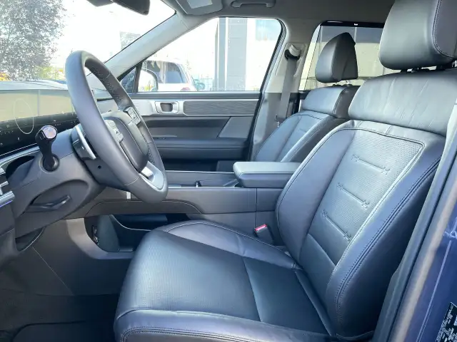 2025 Hyundai Santa Fe Luxury AWD, Sunroof, Leather, Remote Start dans Autos et camions dans Calgary - Image 20