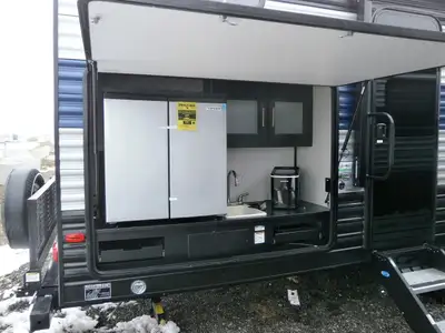 2025 FOREST RIVER GREY WOLF 29 TE! LOADED, EXT KITCHEN!$44995!, View more